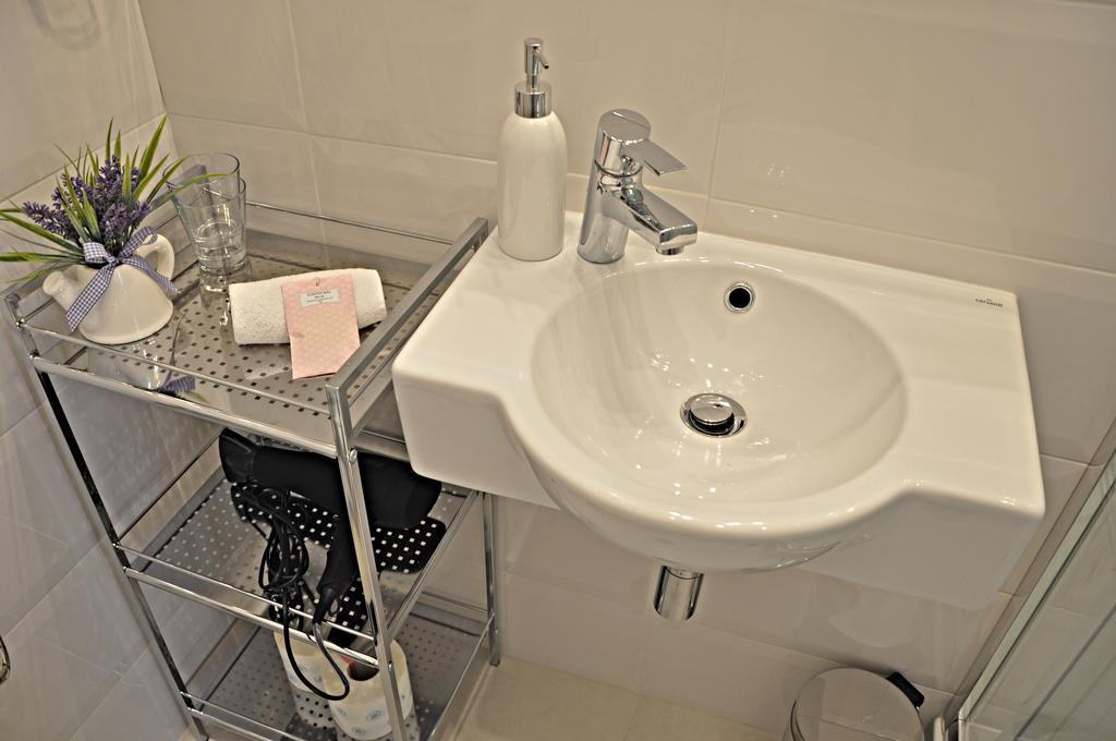 Apartament Grey Zielona Góra Buitenkant foto